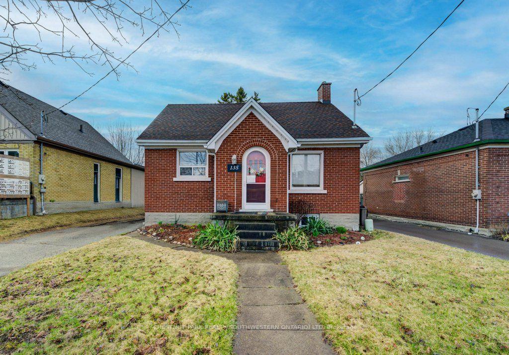 135-stirling-avenue-kitchener-ontario-x13795726