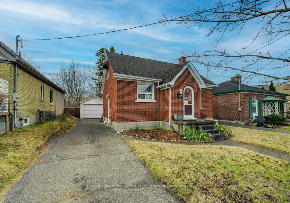 135-stirling-avenue-kitchener-ontario-x13795726