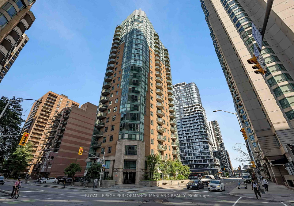 445-laurier-avenue-w-ottawa-ontario-x13795894
