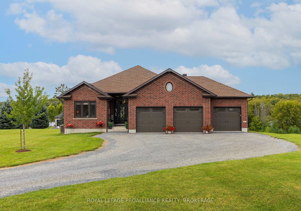 4-sandstone-court-frontenac-ontario-x13796444