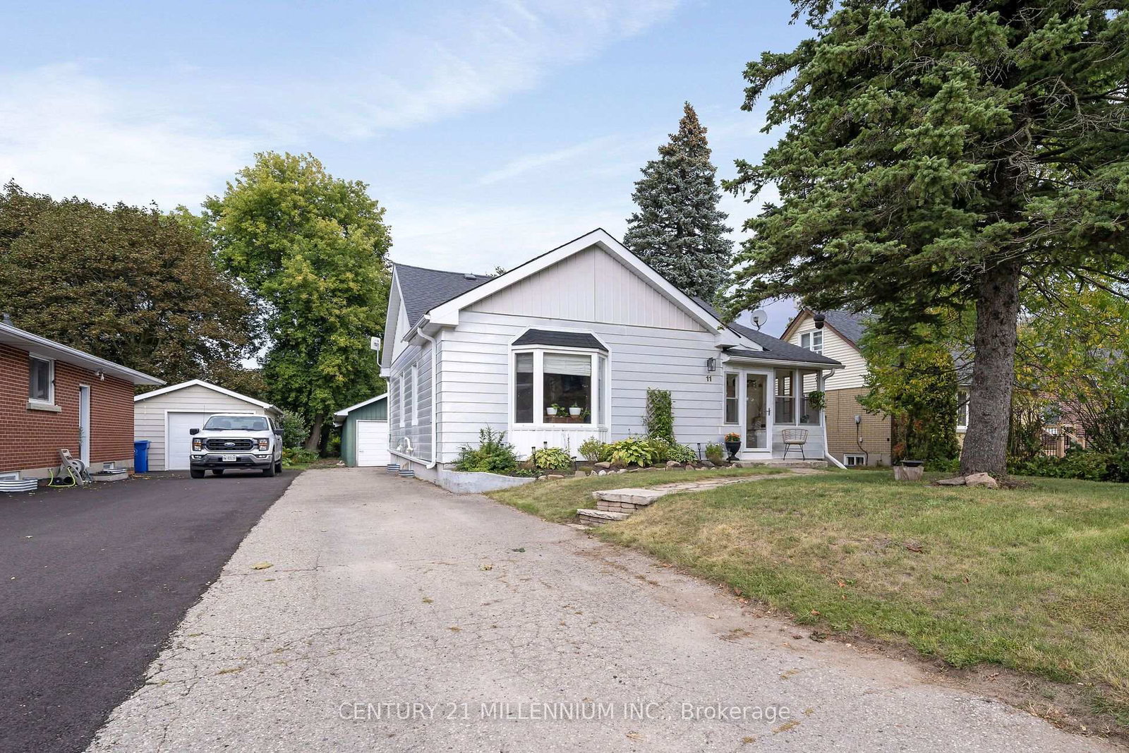 11-dundas-street-w-erin-ontario-x13796652