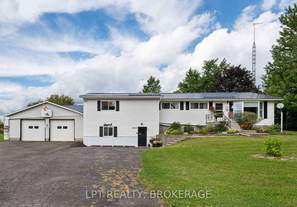6087-county-road-2-loyalist-ontario-x13796654