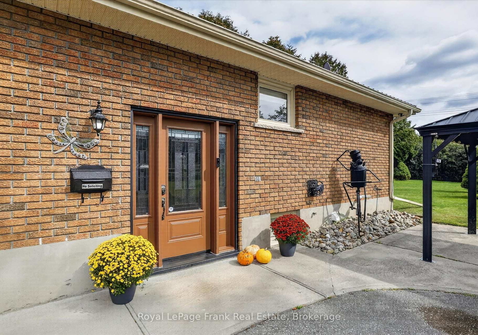 948-st-pauls-street-peterborough-ontario-x13796704