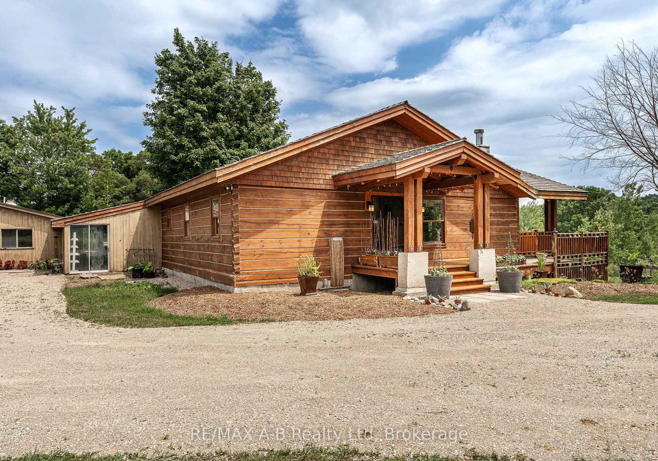 963550-road-96-zorra-ontario-x13797022