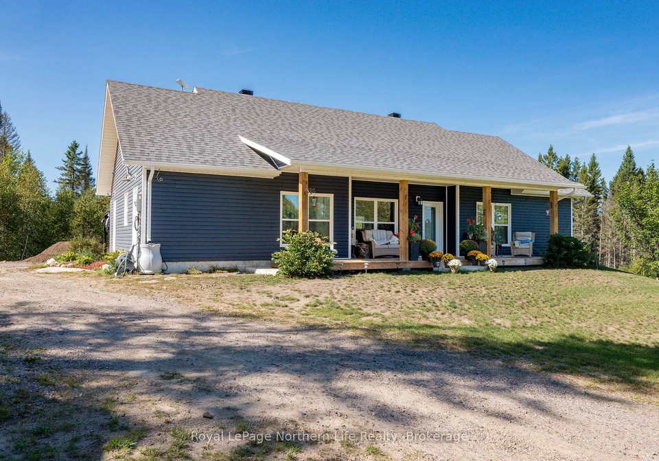 880-memorial-park-drive-e-powassan-ontario-x13797278