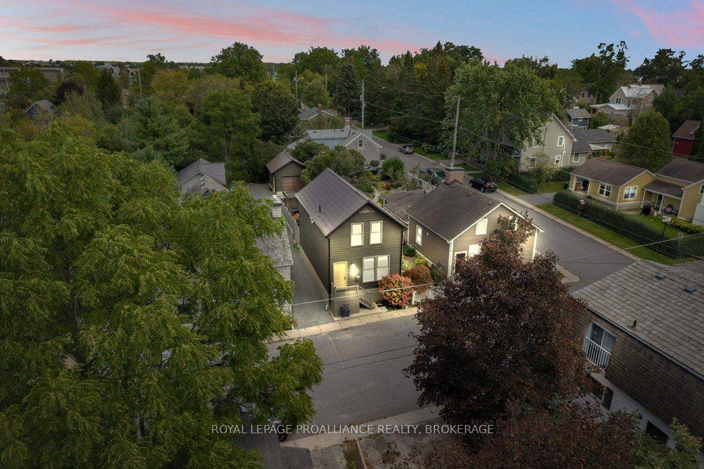 12-drummond-street-kingston-ontario-x13797406
