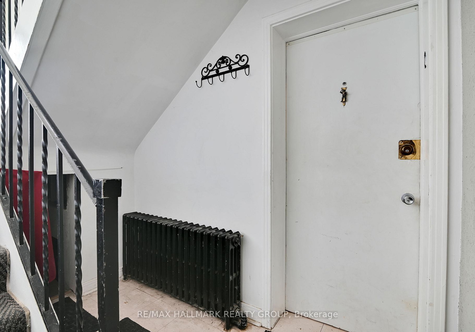 55-ivy-crescent-ottawa-ontario-x13797412