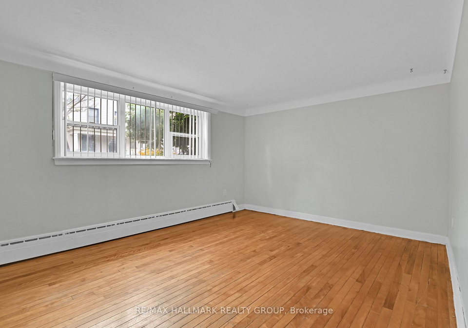 55-ivy-crescent-ottawa-ontario-x13797412