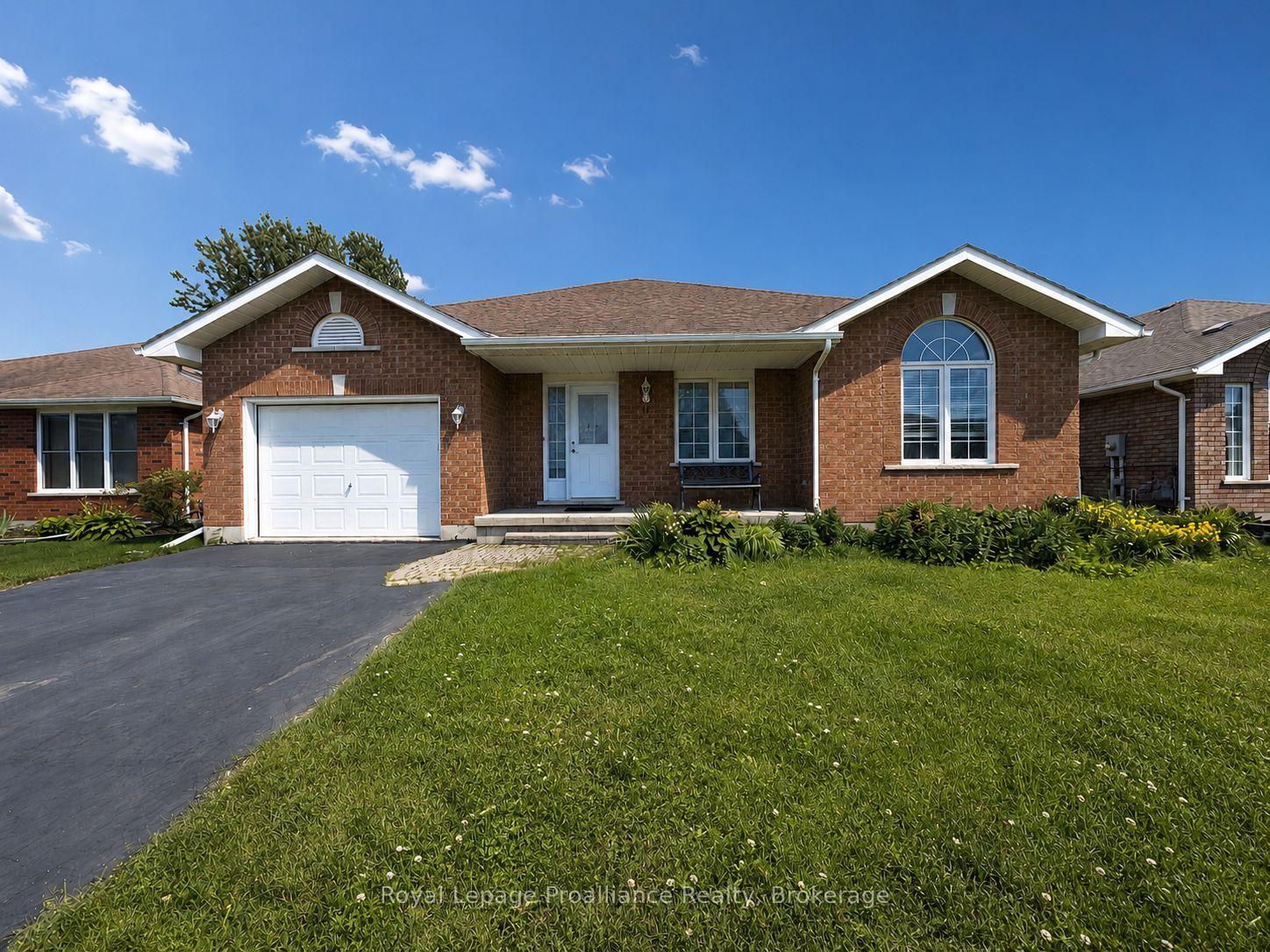 17-sumac-terrace-belleville-ontario-x13797524
