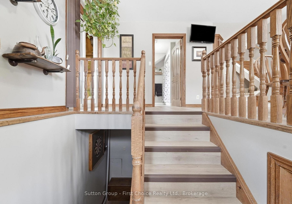 1669-road-164-perth-south-ontario-x13797578