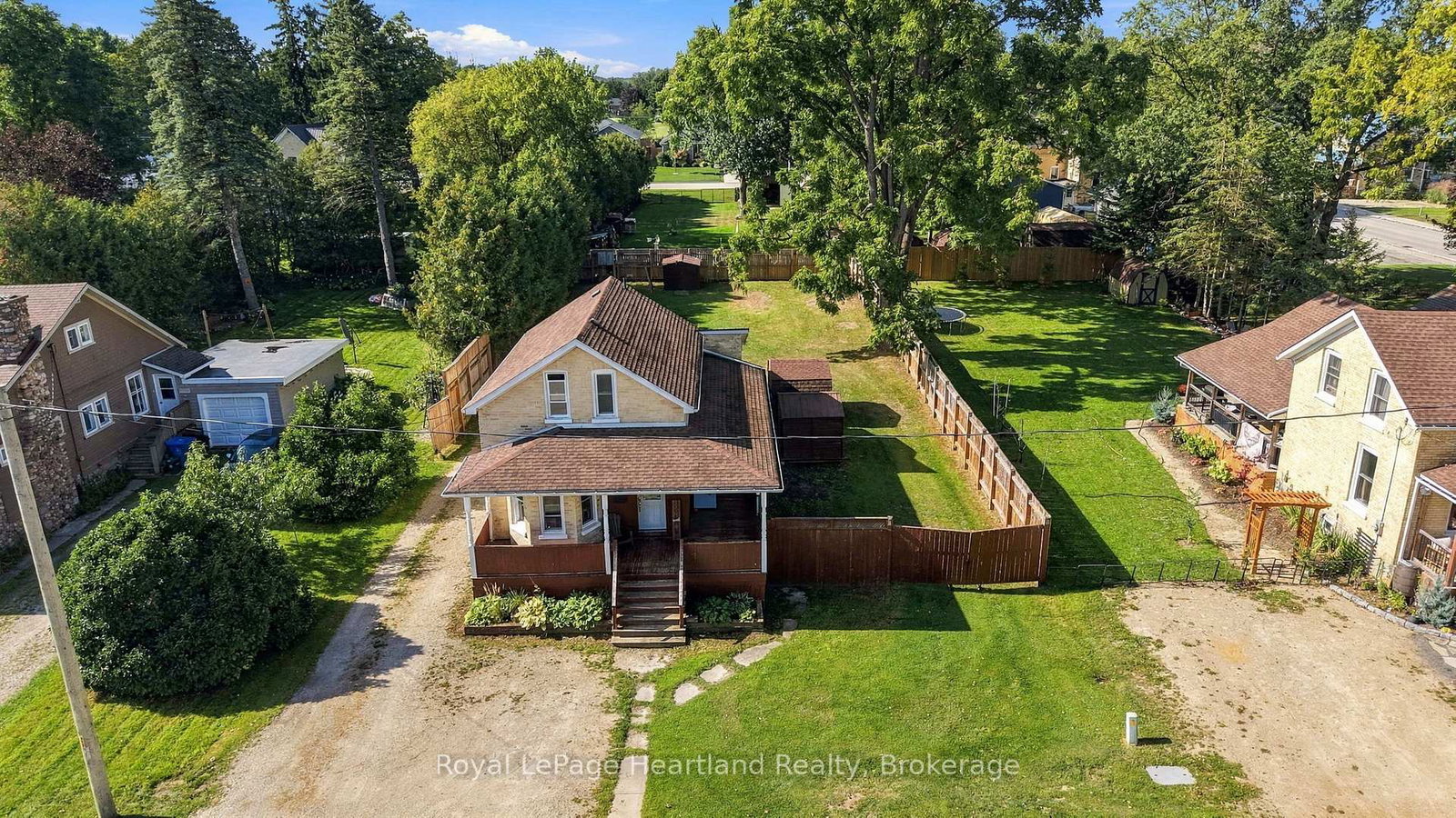 8-clarke-street-s-minto-ontario-x13797708