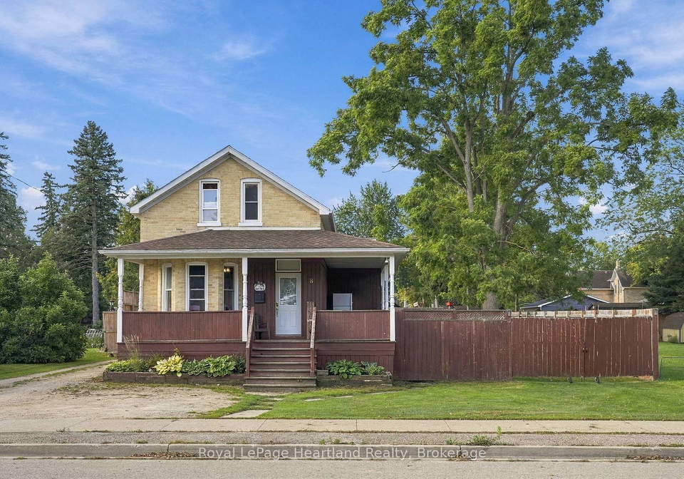 8-clarke-street-s-minto-ontario-x13797708