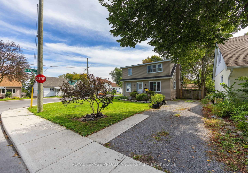 2-dunkirk-avenue-kingston-ontario-x13797734