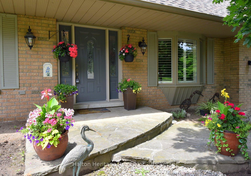 34-howard-boulevard-hamilton-ontario-x13797760