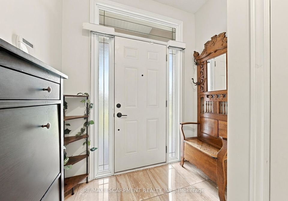 96-springvalley-crescent-hamilton-ontario-x13797818