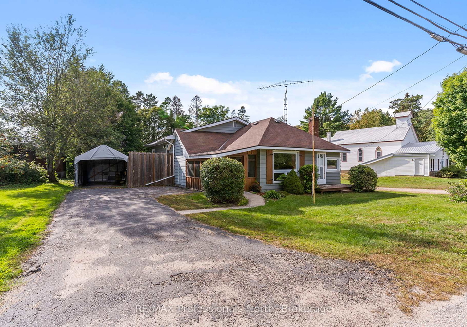 2315-loop-road-highlands-east-ontario-x13797868