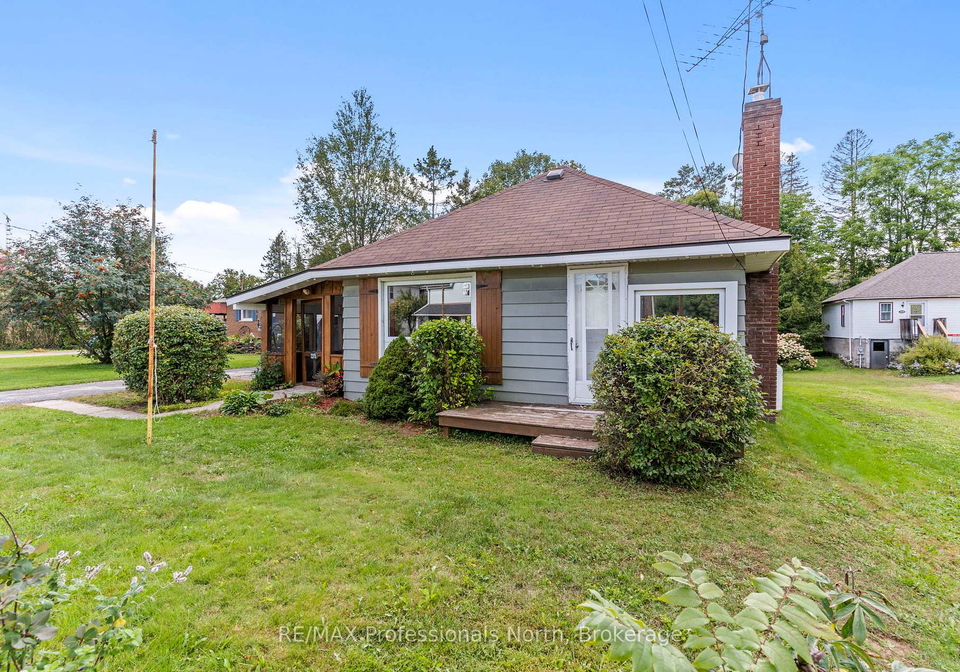 2315-loop-road-highlands-east-ontario-x13797868