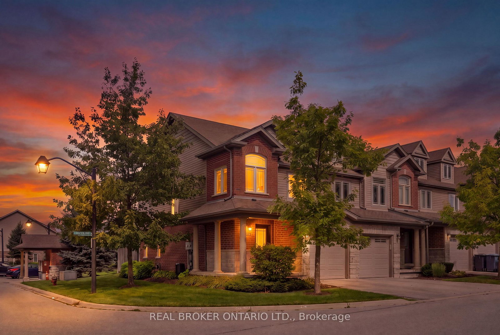 30-kingsbury-square-guelph-ontario-x13797924