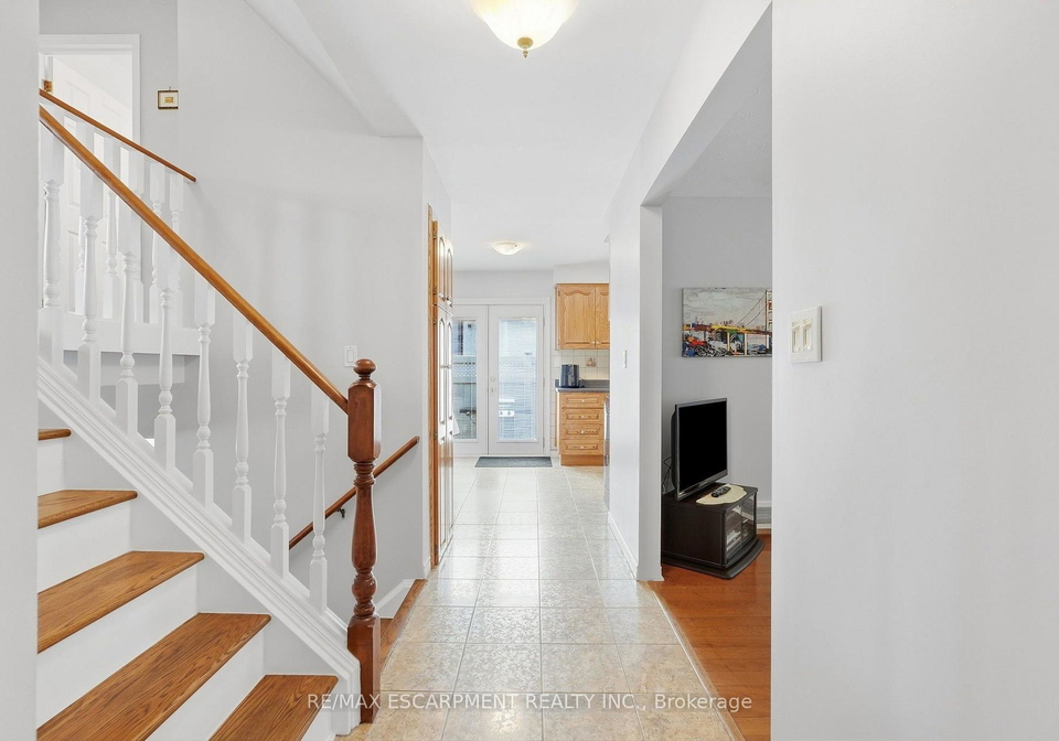 10-audubon-street-n-hamilton-ontario-x13798056