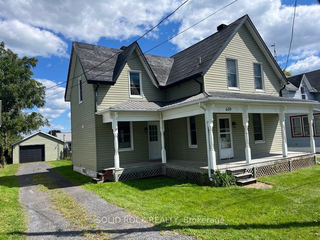 609-east-street-e-edwardsburghcardinal-ontario-x13798250