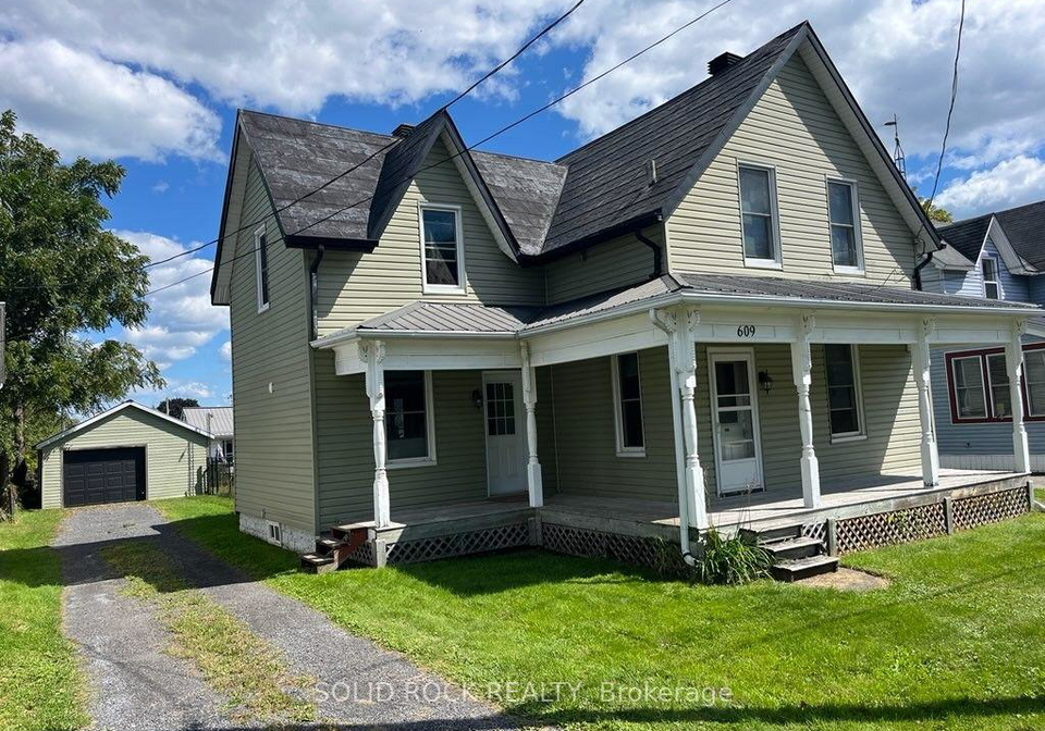 609-east-street-e-edwardsburghcardinal-ontario-x13798250