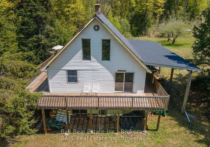 117-fire-route-396-route-trent-lakes-ontario-x13798288