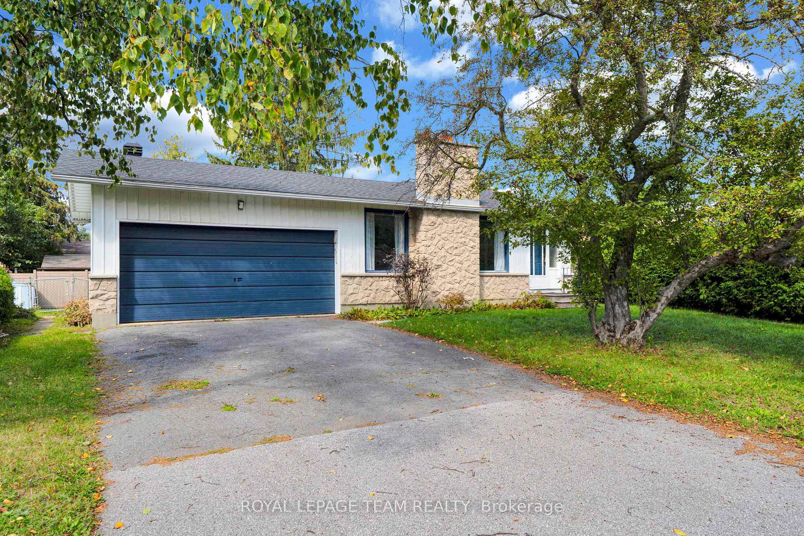 101-country-lane-w-kanata-ontario-x13798916
