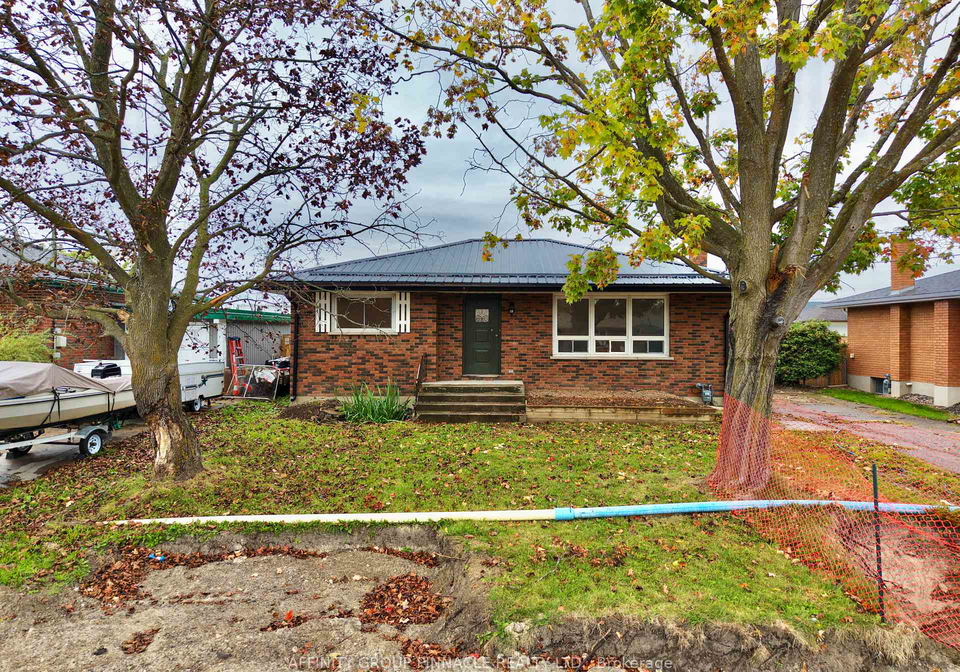 92-st-patrick-street-kawartha-lakes-ontario-x13799020