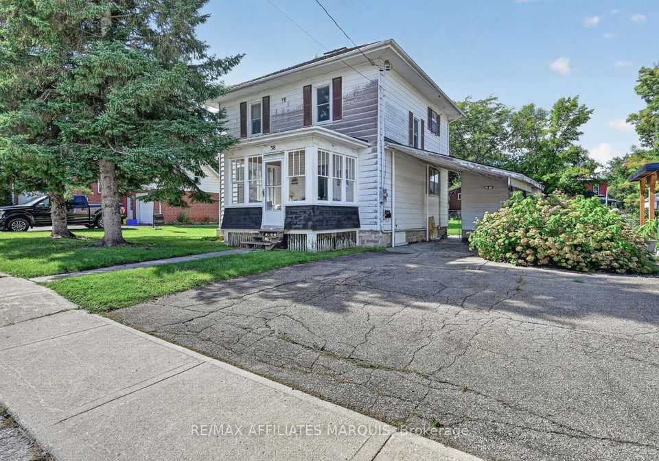 38-abel-street-smiths-falls-ontario-x13799284