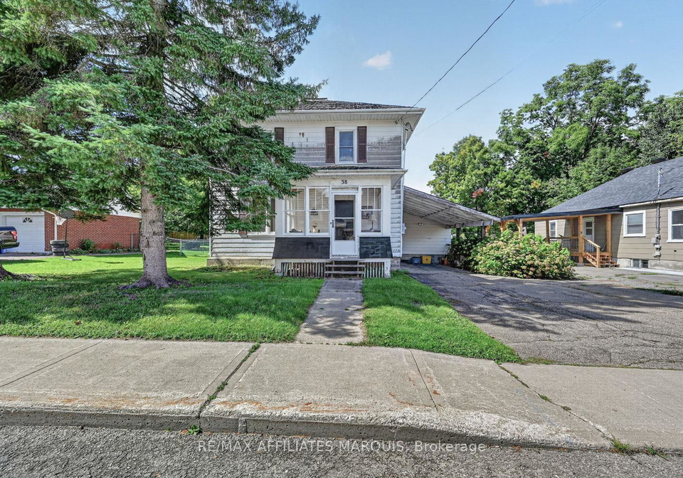 38-abel-street-smiths-falls-ontario-x13799284