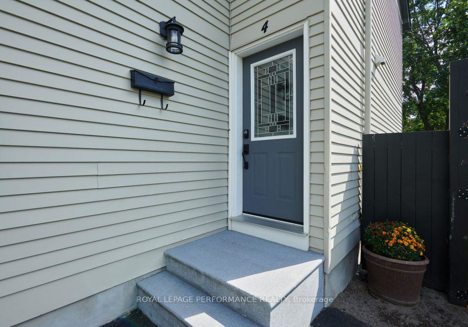 4-winchester-drive-kanata-ontario-x13799394