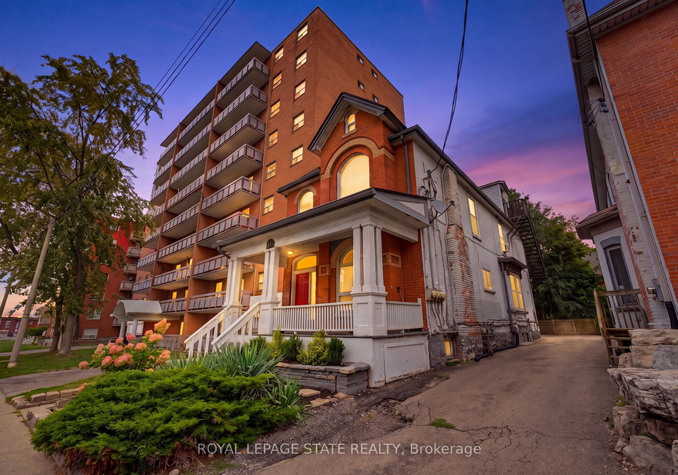 113-wentworth-street-s-hamilton-ontario-x13799458