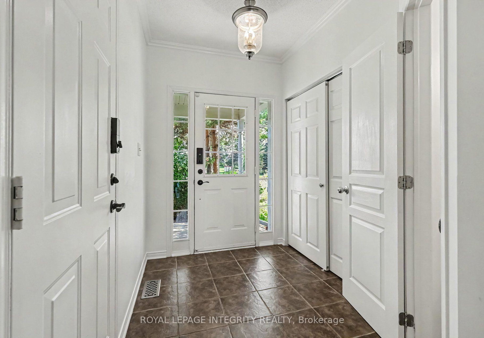 102-hawktree-ridge-ottawa-ontario-x13799660