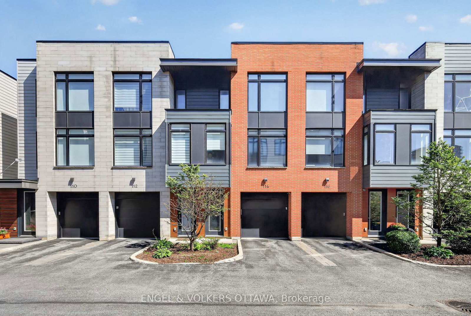 114-jemruss-private-ottawa-ontario-x13799706