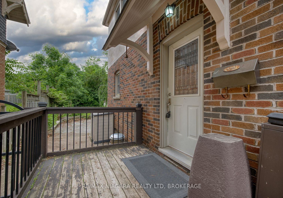 4864-simcoe-street-niagara-falls-ontario-x13799882