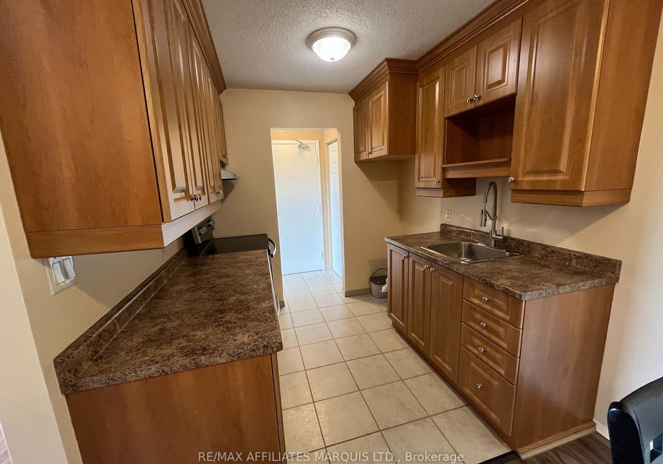 55-race-street-cornwall-ontario-x13799898
