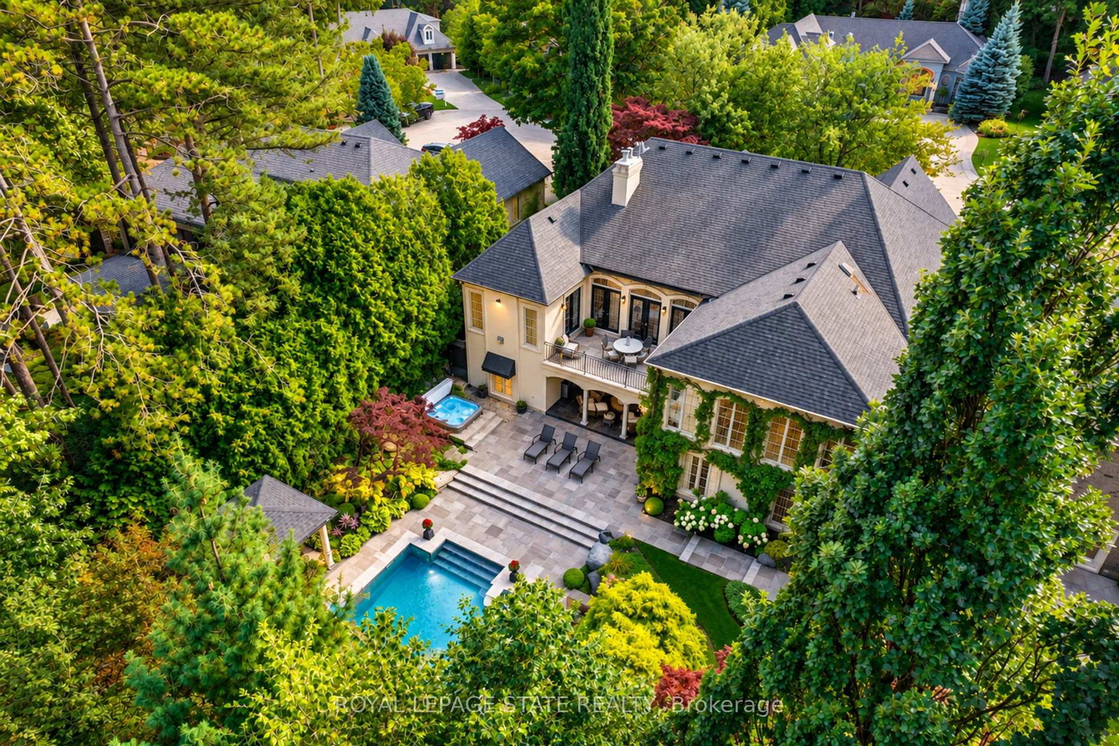 21-harrington-place-hamilton-ontario-x13800040