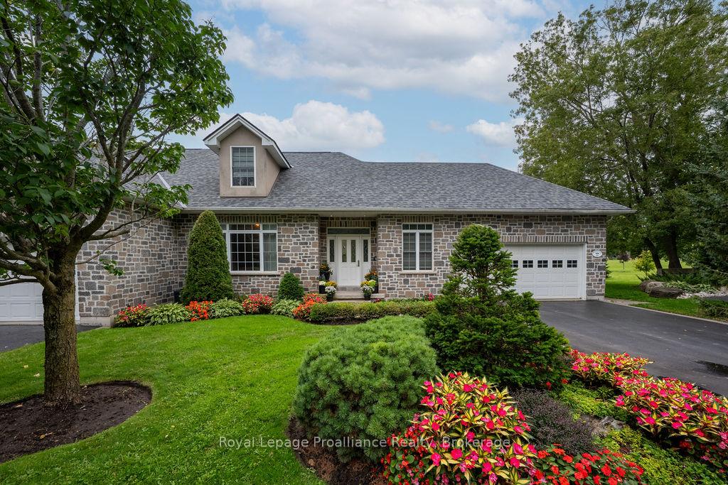 20-gracefield-lane-belleville-ontario-x13800184