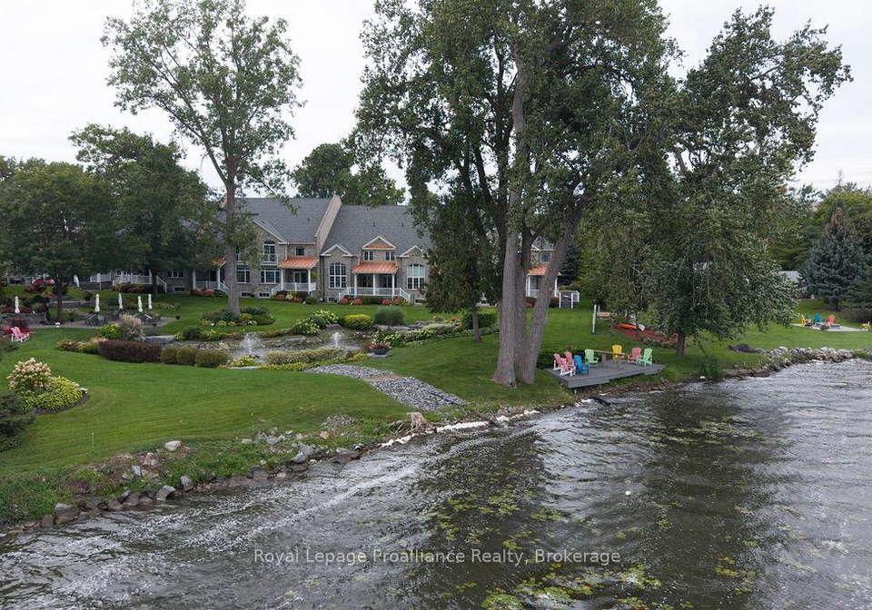 20-gracefield-lane-belleville-ontario-x13800184