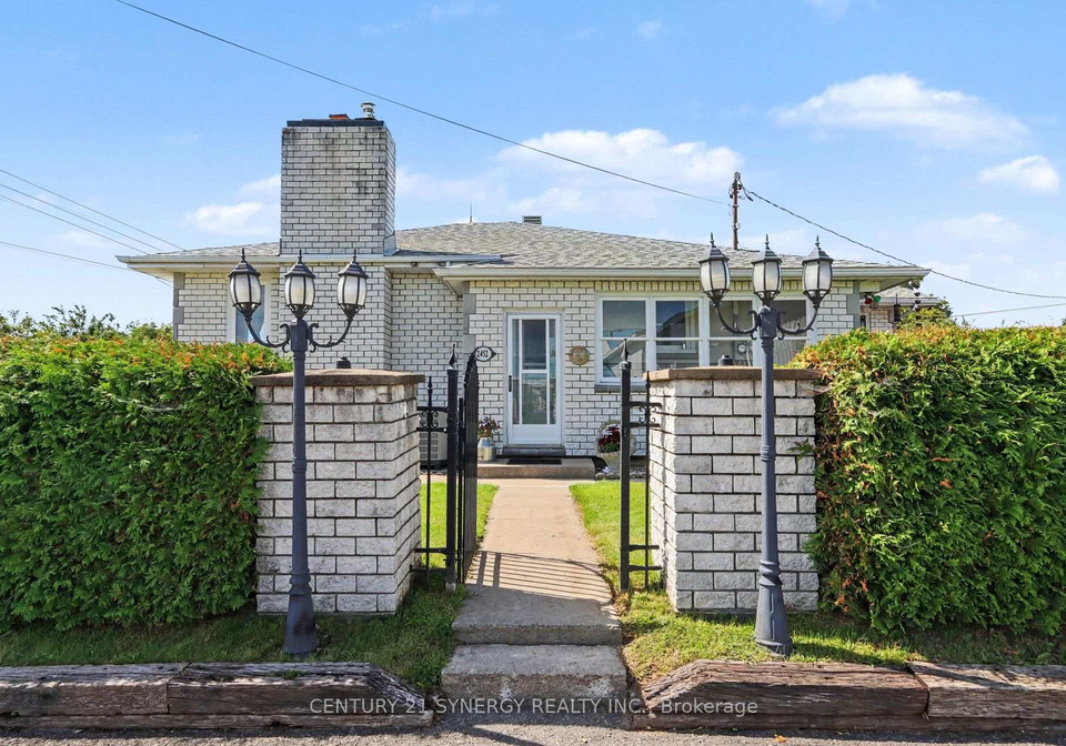 2452-colonial-road-ottawa-ontario-x13800222