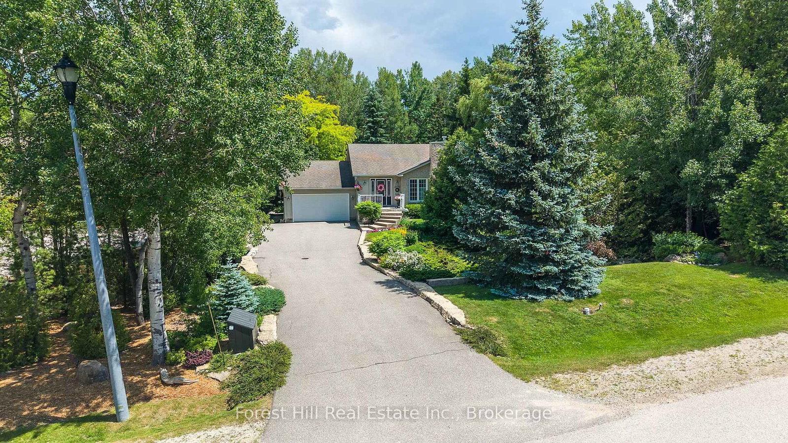 131-aspen-way-blue-mountains-ontario-x13800278