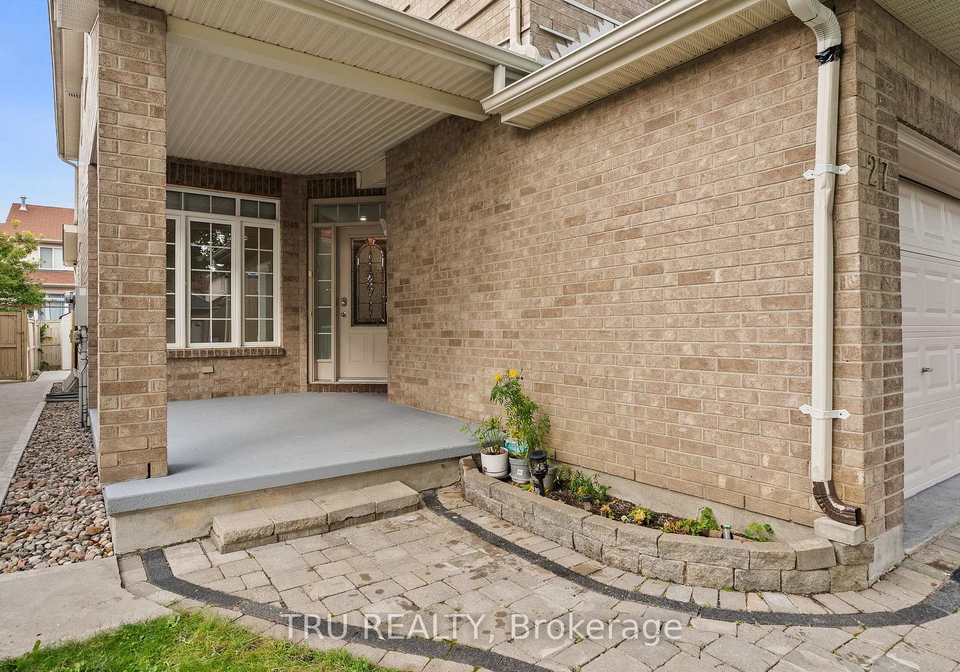 27-upminster-way-ottawa-ontario-x13800322