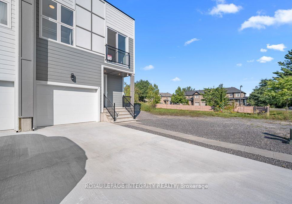 875-contour-street-ottawa-ontario-x13800424
