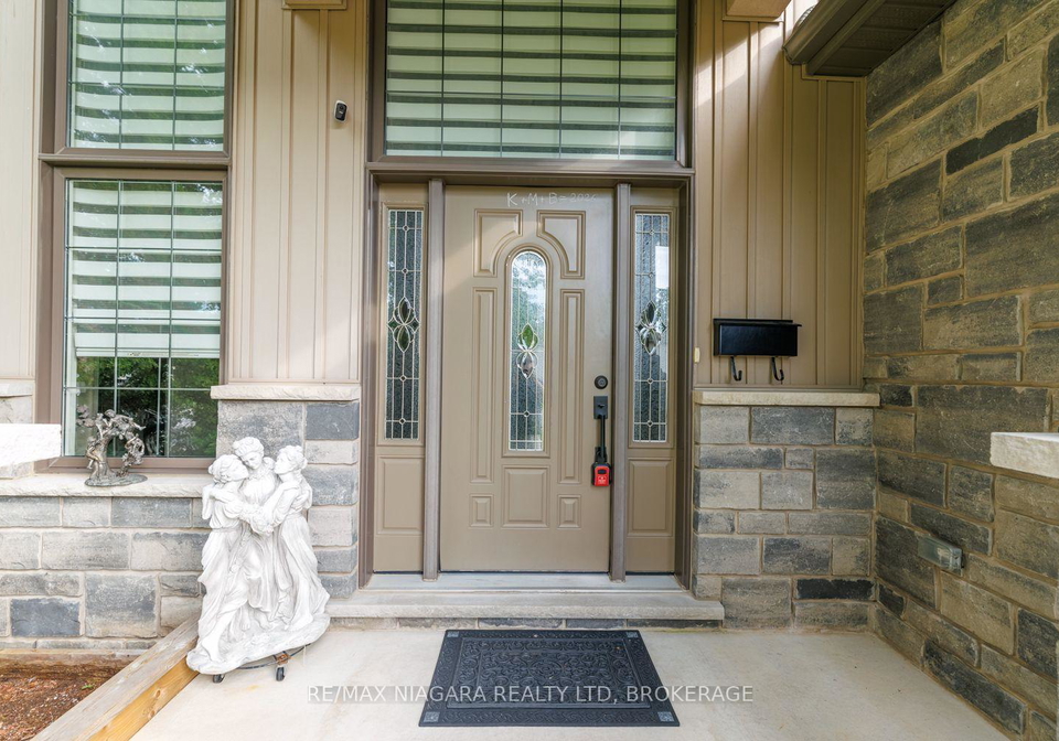 7653-mulhern-street-niagara-falls-ontario-x13800868