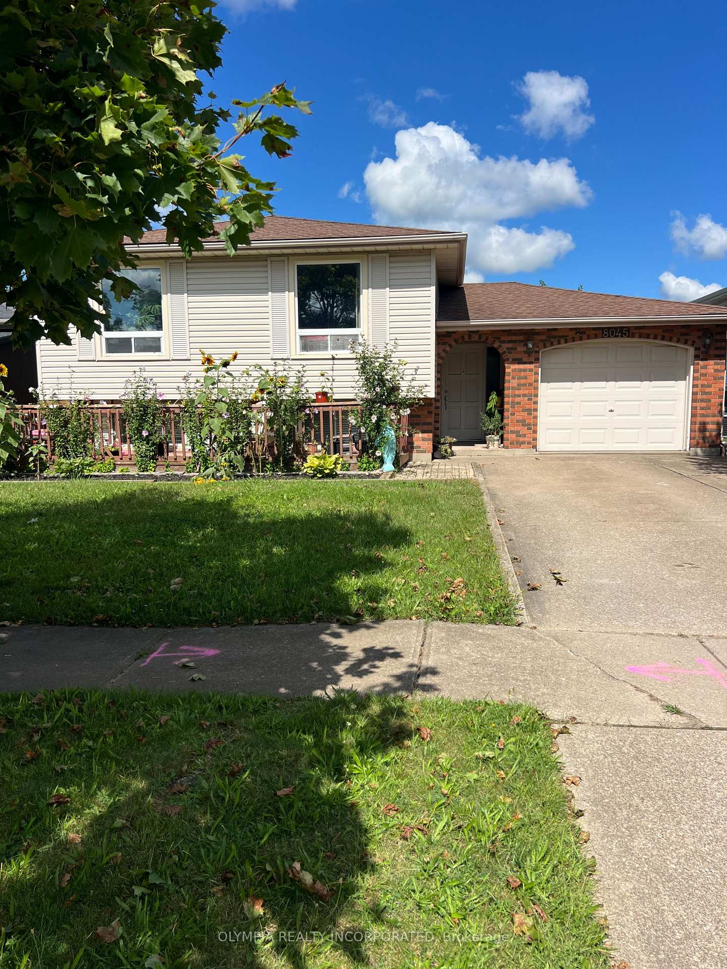 8045-thorton-street-niagara-falls-ontario-x13800938
