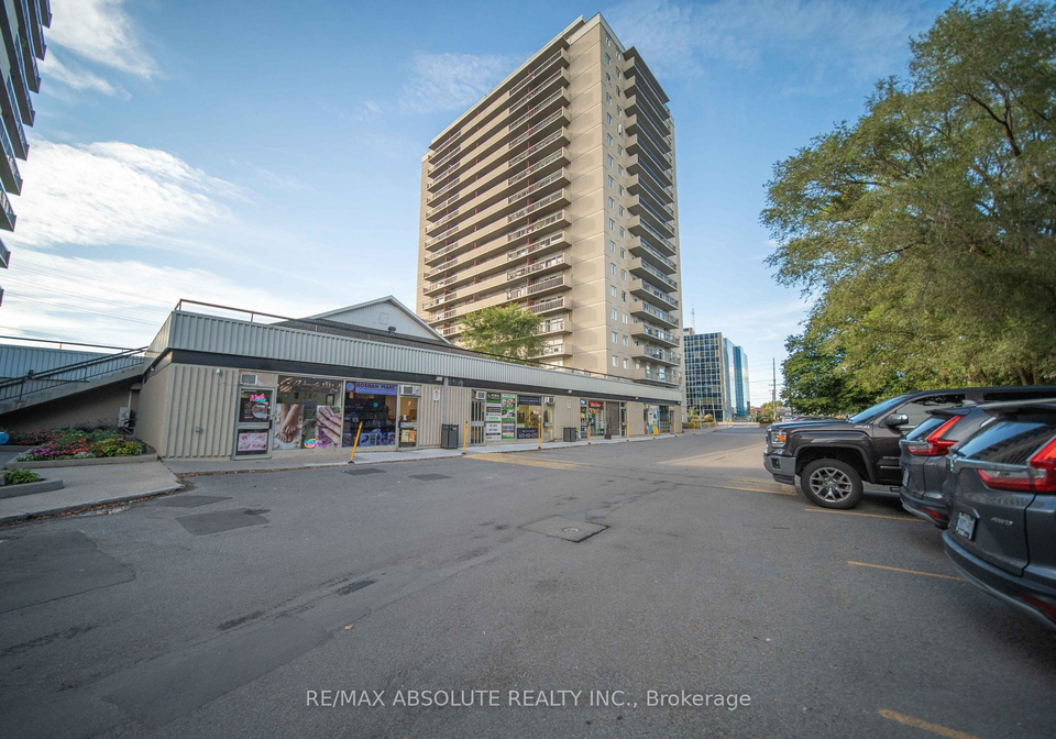 158-a-mcarthur-avenue-ottawa-ontario-x13800990