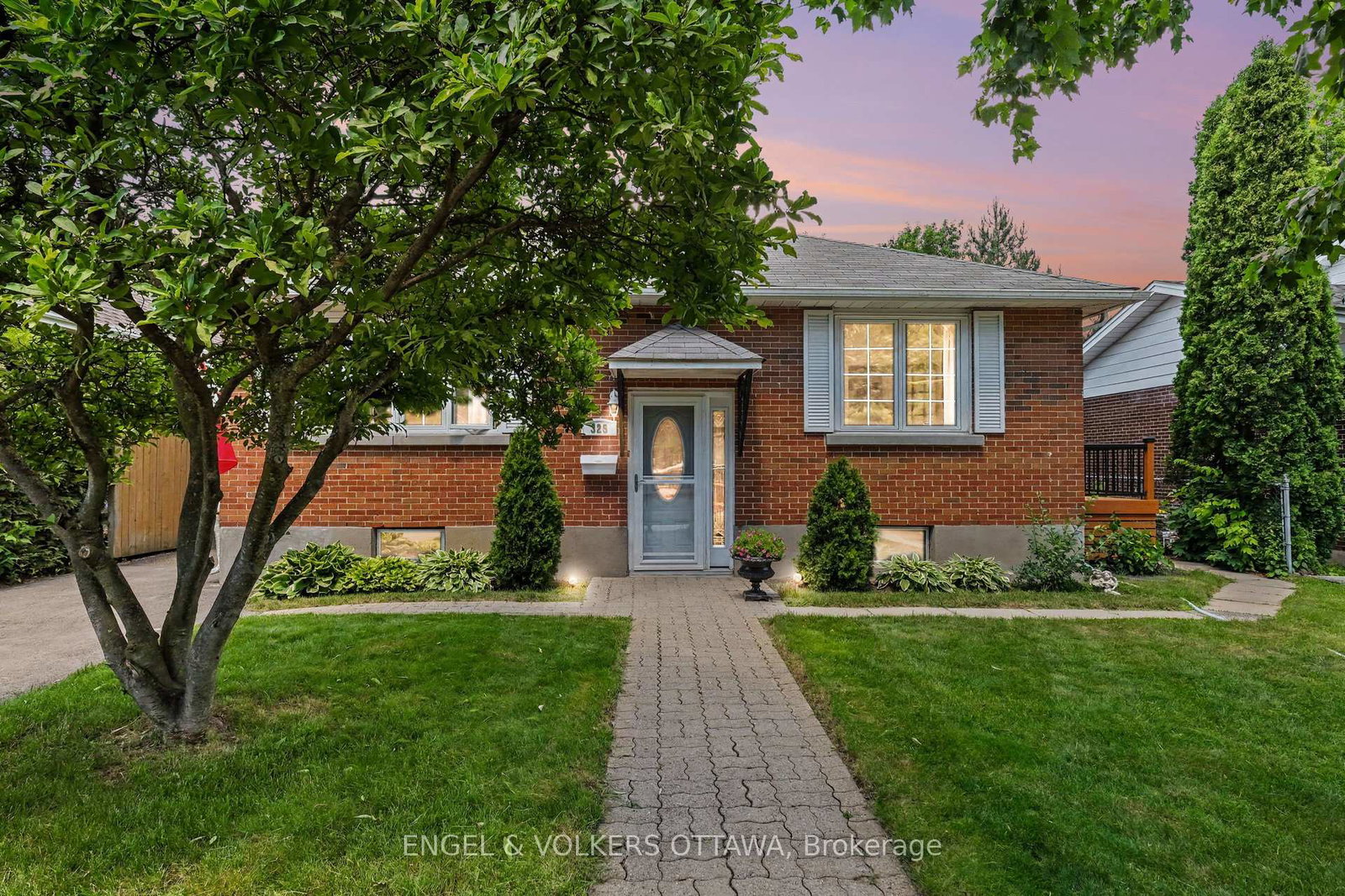 325-summit-avenue-ottawa-ontario-x13801030