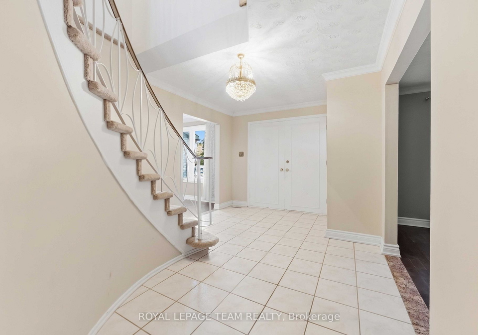 19-amberwood-crescent-ottawa-ontario-x13801232