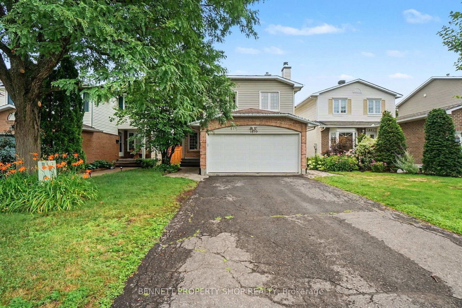 1879-leclair-crescent-ottawa-ontario-x13801424