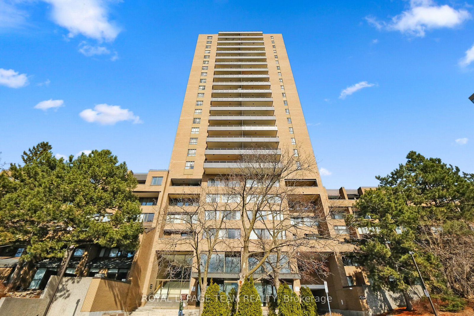 515-st-laurent-boulevard-ottawa-ontario-x13801520